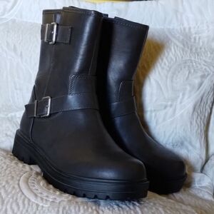 Soda Gray Combat Boots with Buckle Detail
